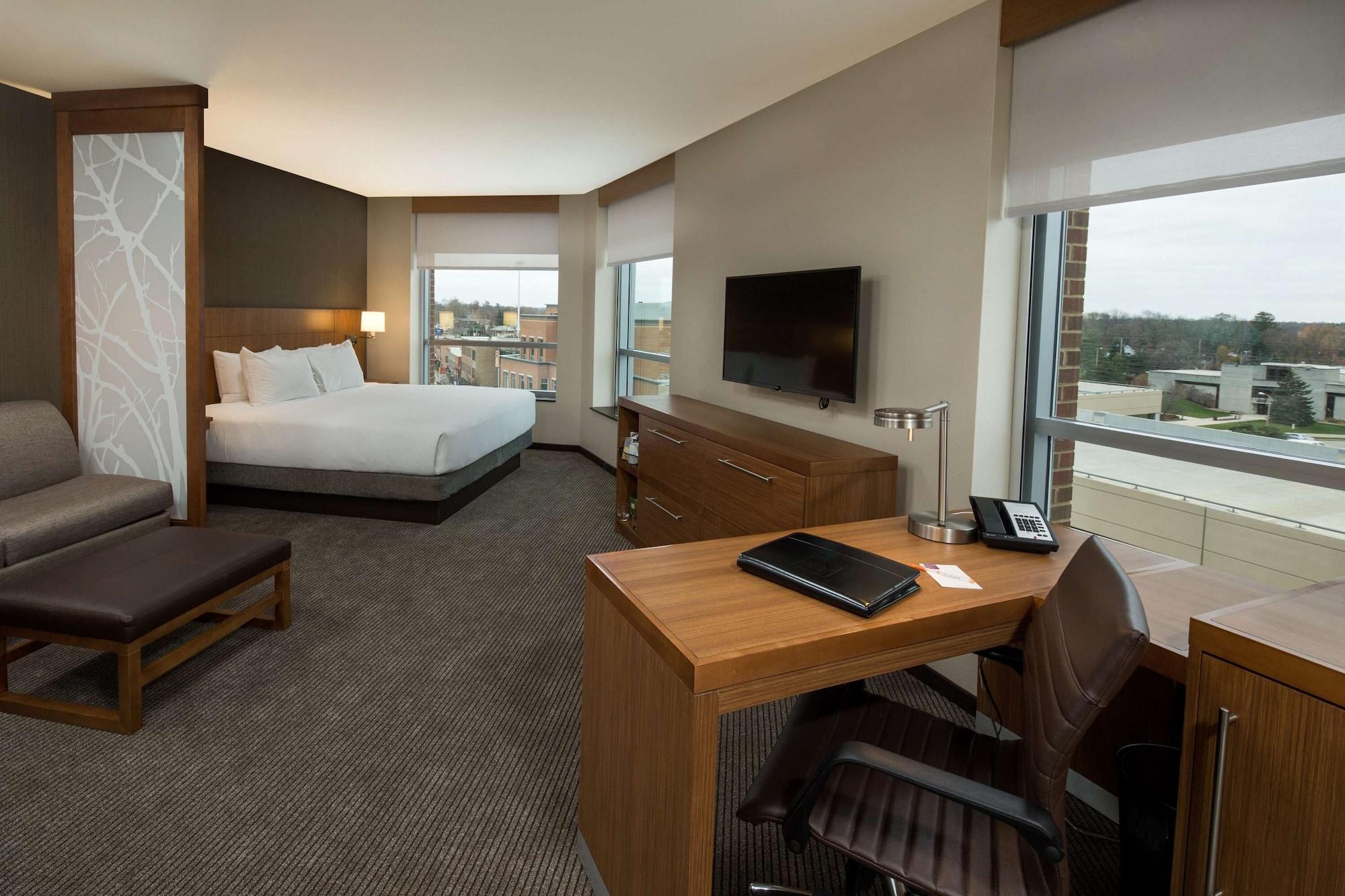 Hyatt Place Bloomington / Normal Экстерьер фото