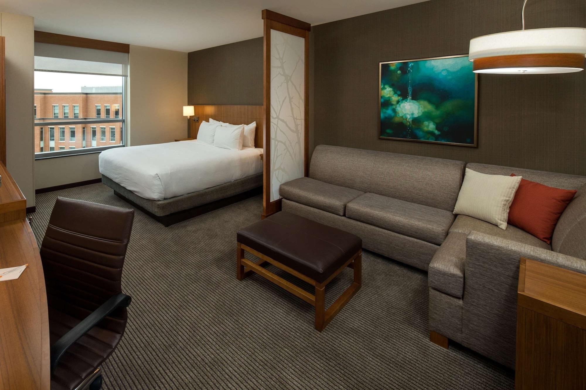 Hyatt Place Bloomington / Normal Экстерьер фото
