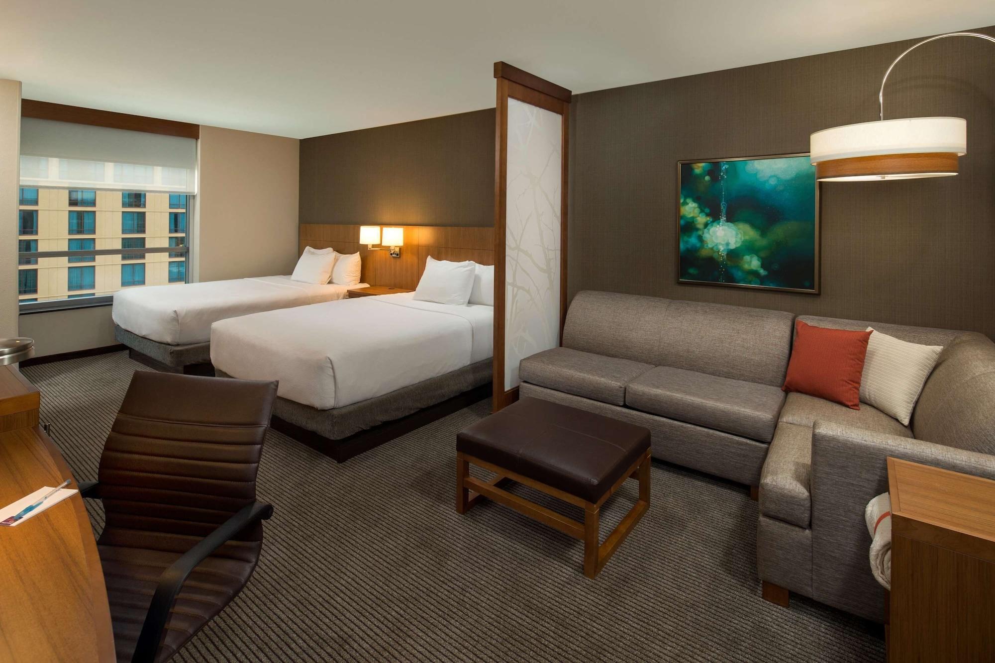 Hyatt Place Bloomington / Normal Экстерьер фото