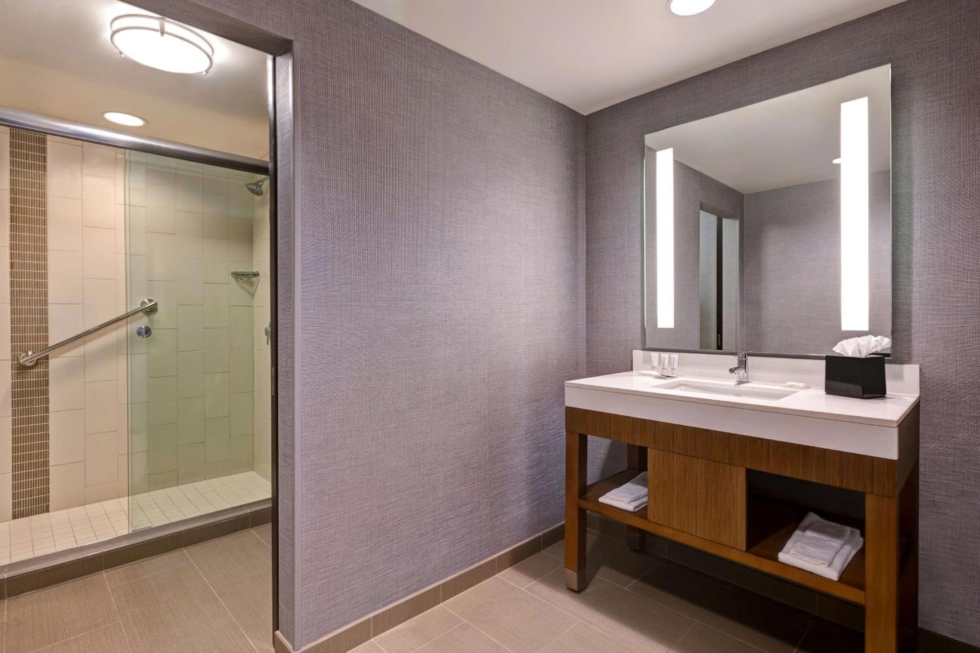 Hyatt Place Bloomington / Normal Экстерьер фото