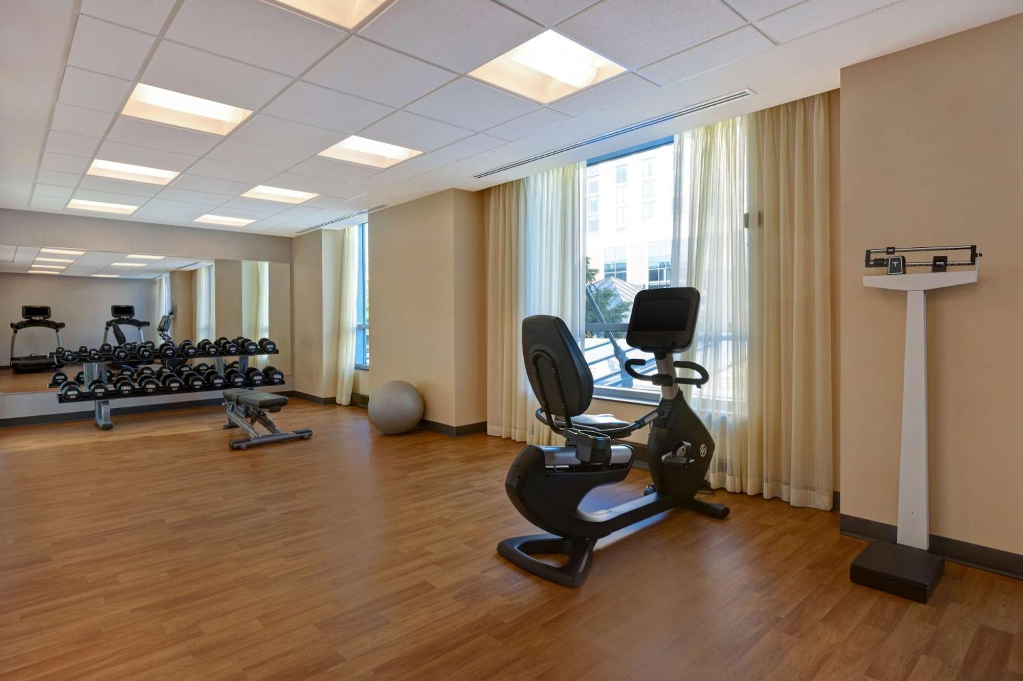 Hyatt Place Bloomington / Normal Экстерьер фото