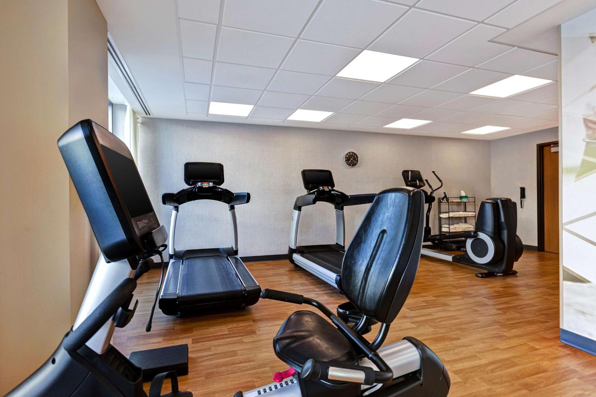 Hyatt Place Bloomington / Normal Экстерьер фото