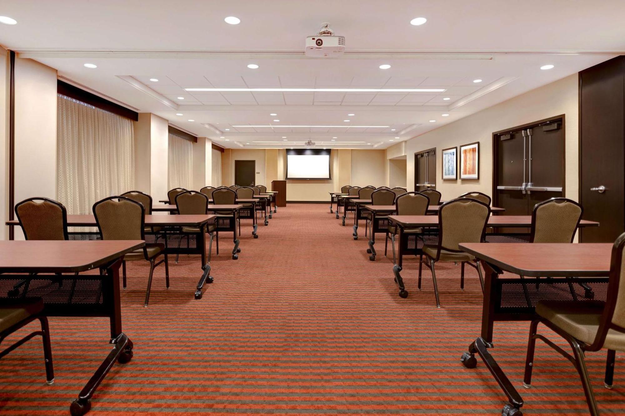 Hyatt Place Bloomington / Normal Экстерьер фото